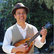 Daniel Ho